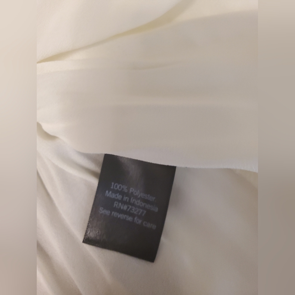 Simply Vera Verawang Size M Elegant White Women's Top - Picture 6 of 6